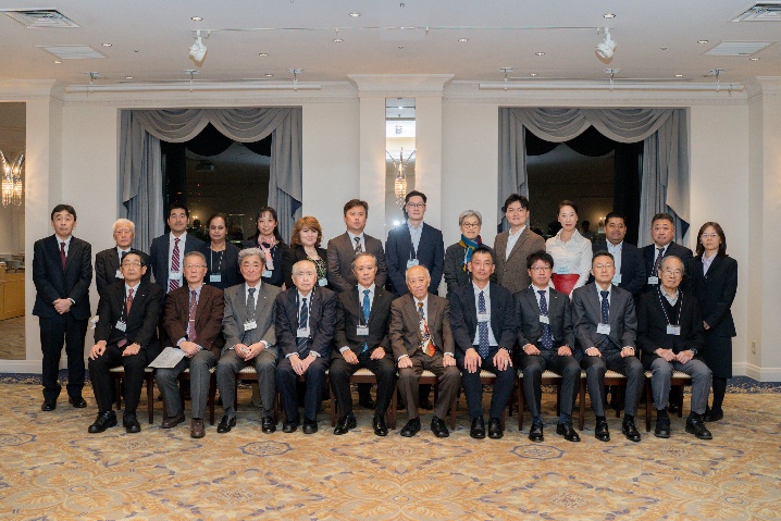 創立三十周年記念祝賀会の集合写真